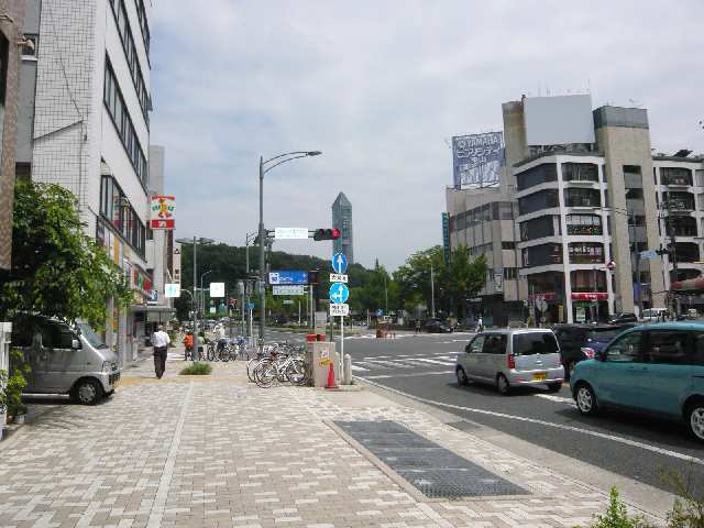 ホーメスト東山通 4階 最寄駅