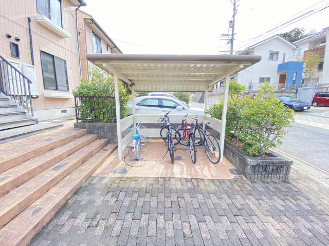 A棟側駐輪場