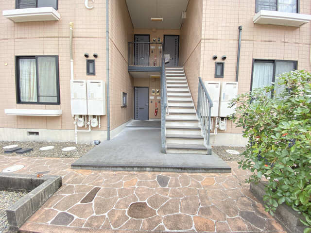 C棟階段