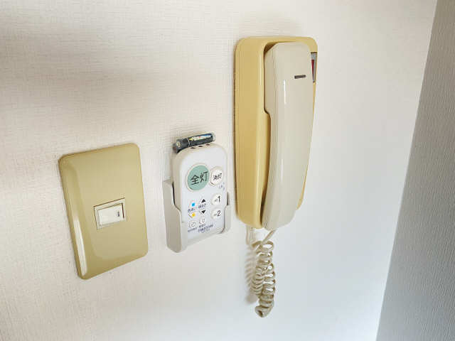 インターホン