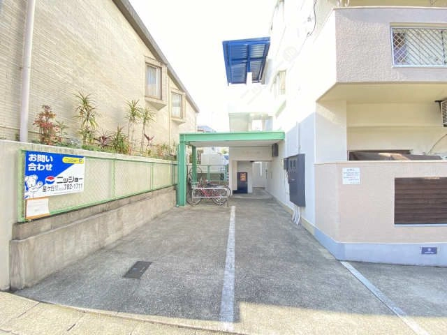 エント  ランス