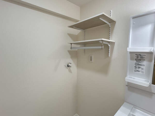 ランドリー可動棚