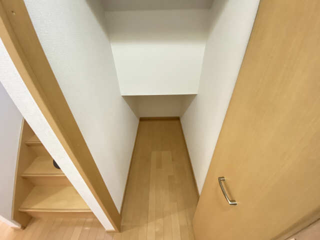 階段下収納