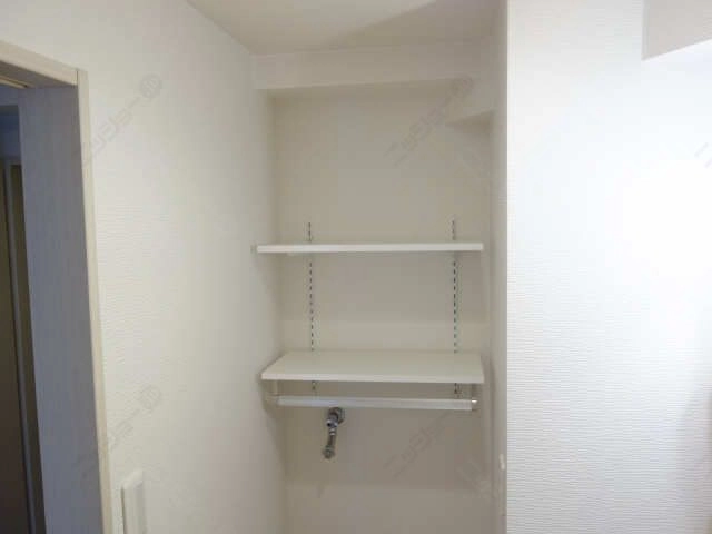 ランドリー可動棚