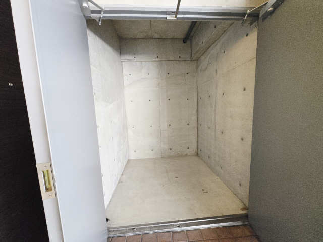 駐車場収納
