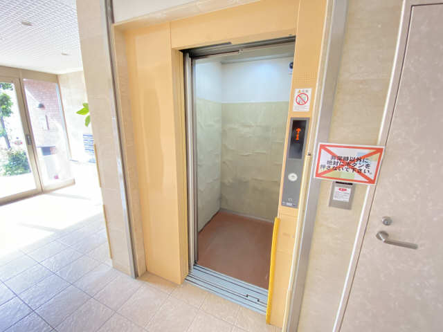 エレベーター