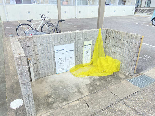 ゴミ置き場