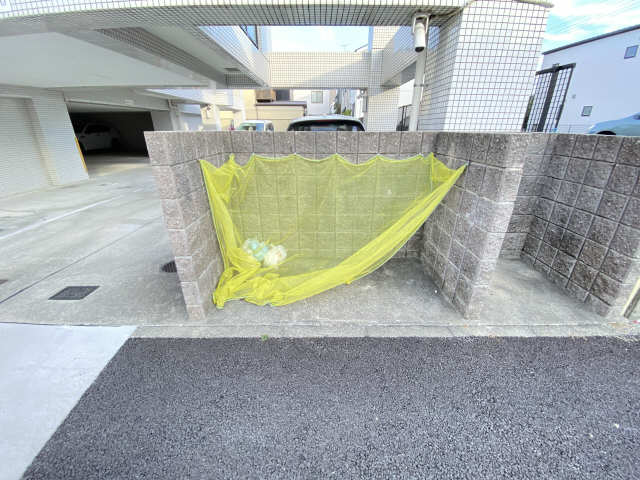 ゴミ置場