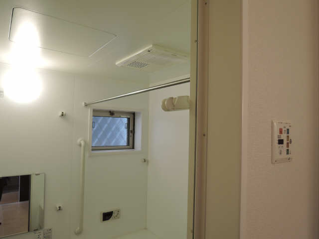 メゾン史の里 1階 浴室乾燥機能