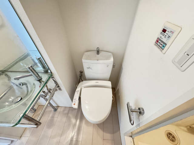 WC