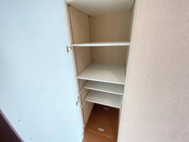 廊下収納