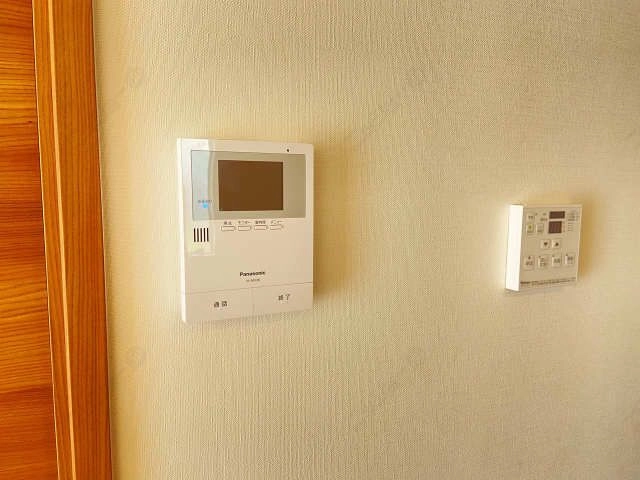 モニ  ター付きインターホン