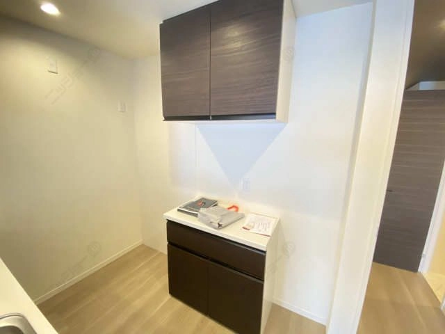 キッチン奥収納