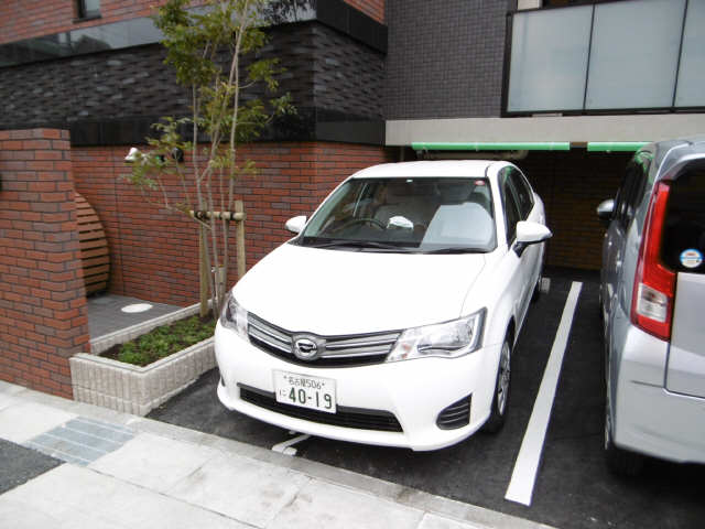 イースタンヒルズ一社駅西 3階 駐車場