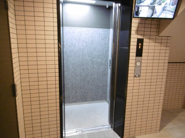 エレベータ