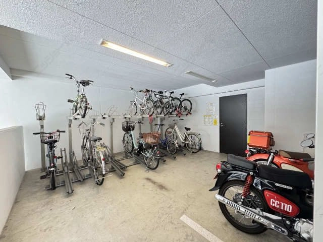 駐輪場