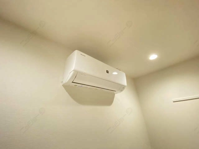 中洋室エアコン