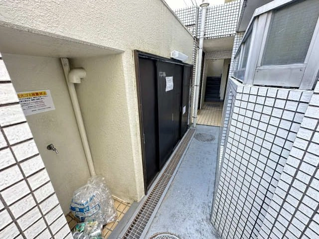 ごみ捨て場