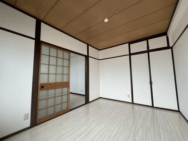 洋�室