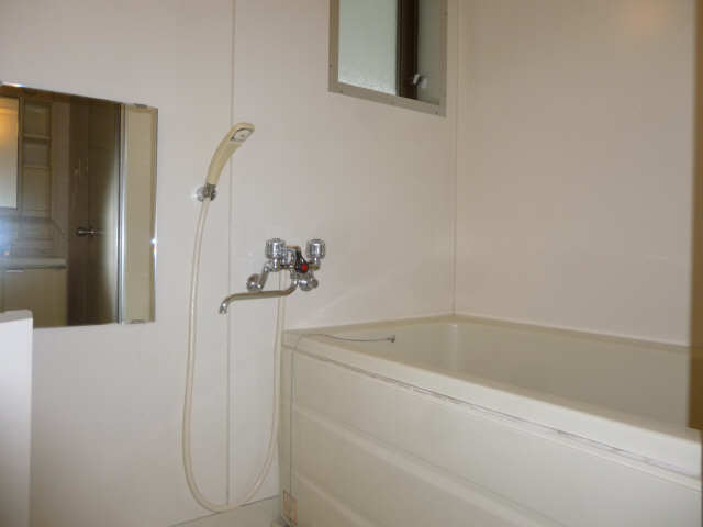 ロイヤルグリーンⅠ 2階 浴室