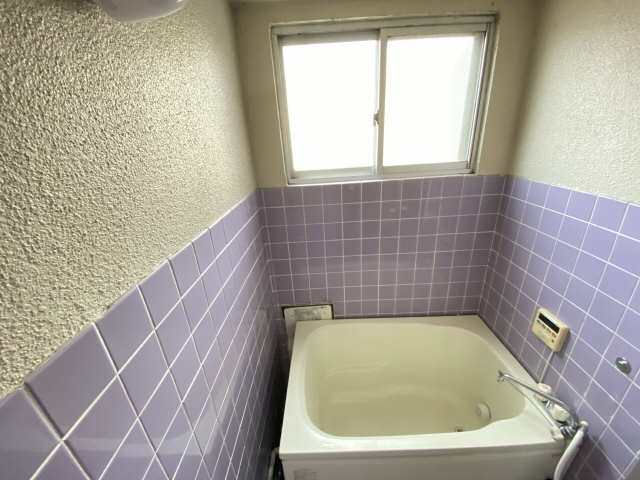 ロイヤルシャトー 2階 浴室