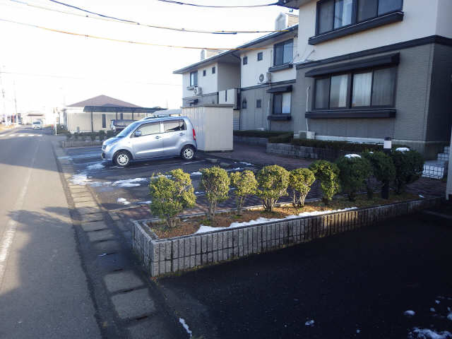 ステラ 2階 駐車場