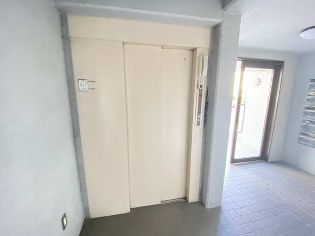 エレベーター