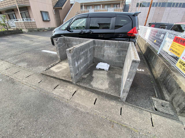 ゴミ置場