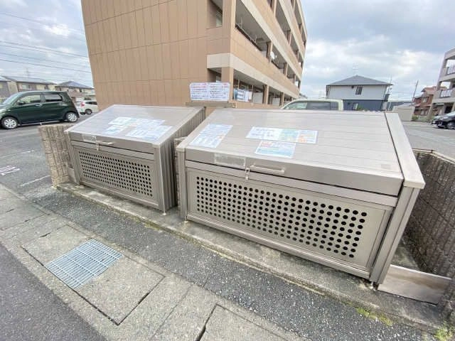 ゴミステーション