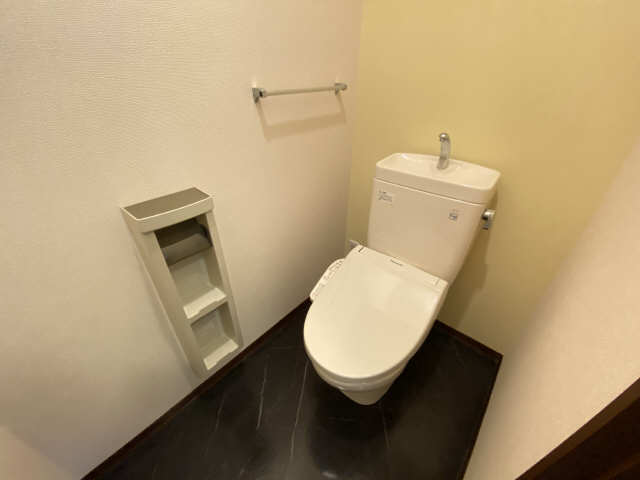 フルレゾンＢ 2階 WC