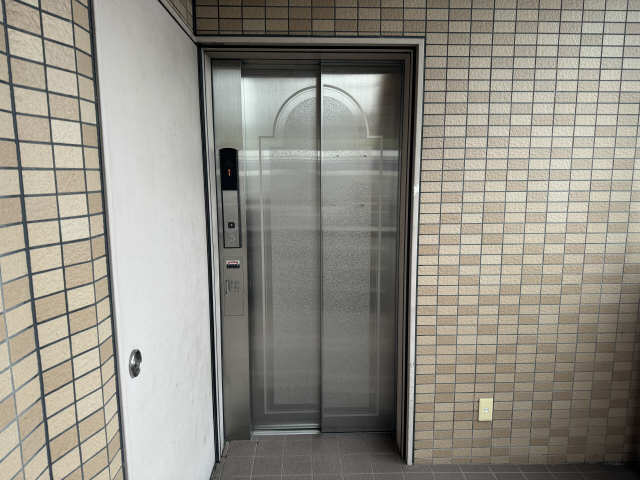 エントピア美笠 2階 エレベーター
