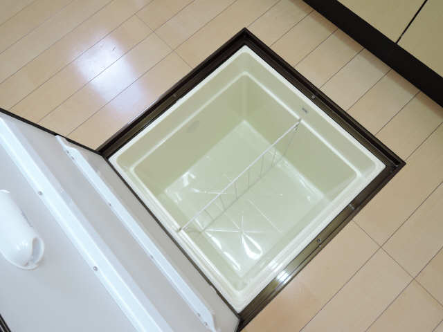 床下収納庫
