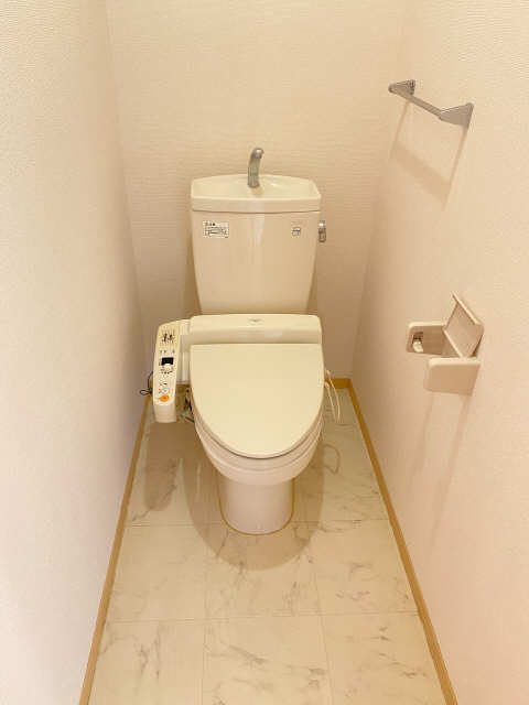 ハイツさくら 1階 WC