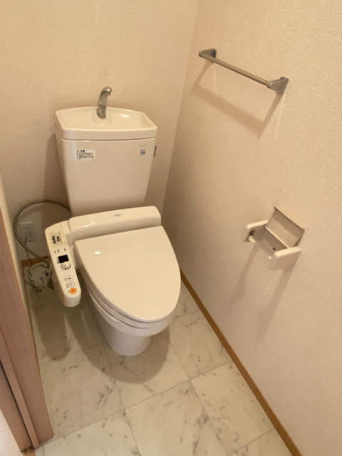 ＴｈｒｅｅＷｏｏｄｓＹ＆Ｆ　Ａ 1階 WC