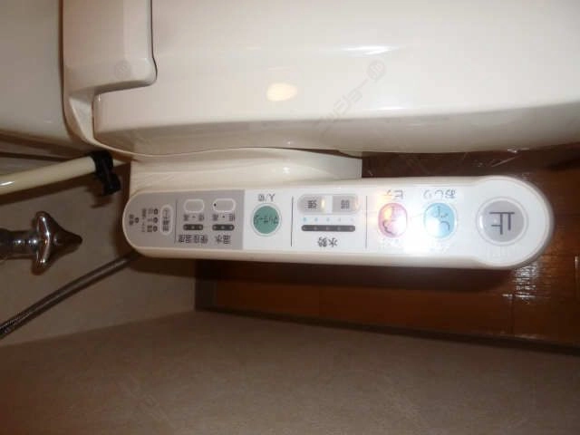 シャワートイレ