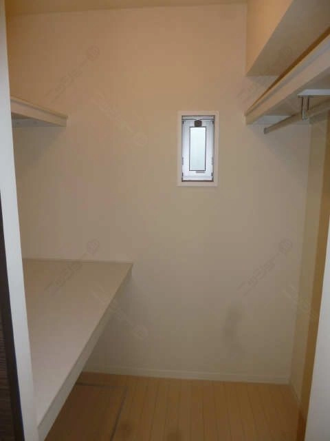 ｳｫｰｸｲﾝｸﾛｰｾﾞｯﾄ