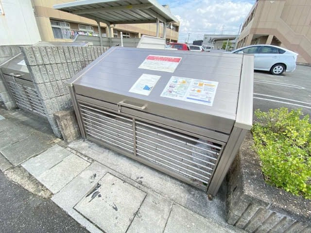 ゴミステーション