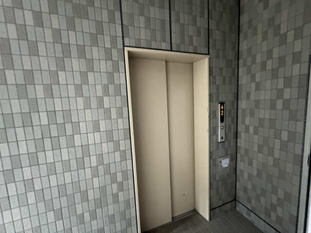 エレべーター