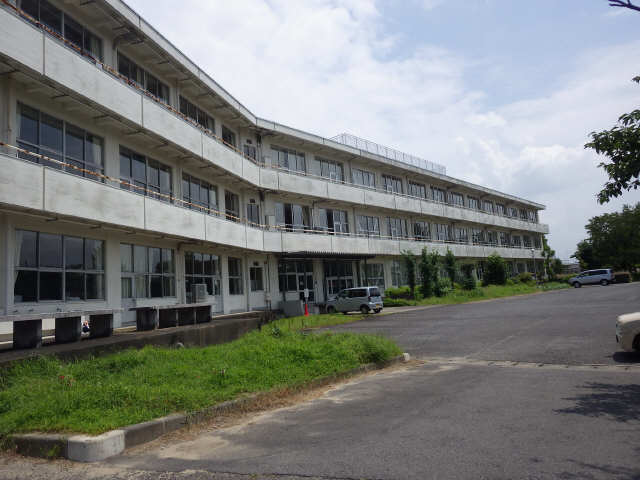西小学校