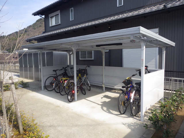 駐輪場