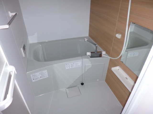 ソレイユⅡ 2階 浴室