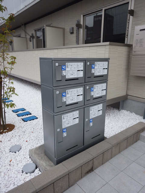 宅配ボックス