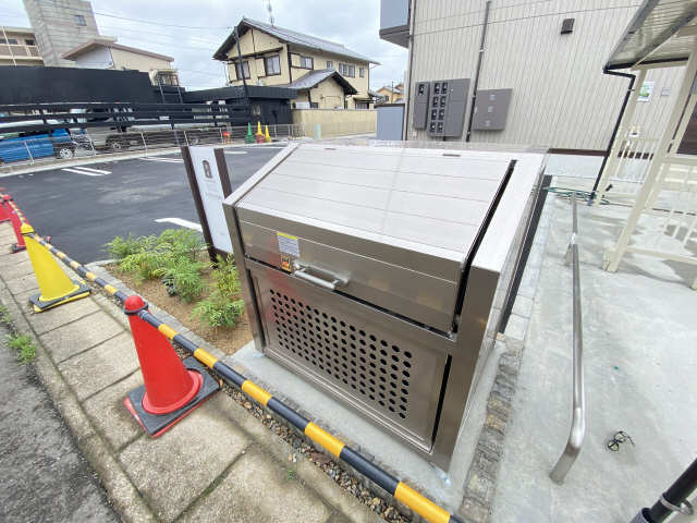 ダストボックス