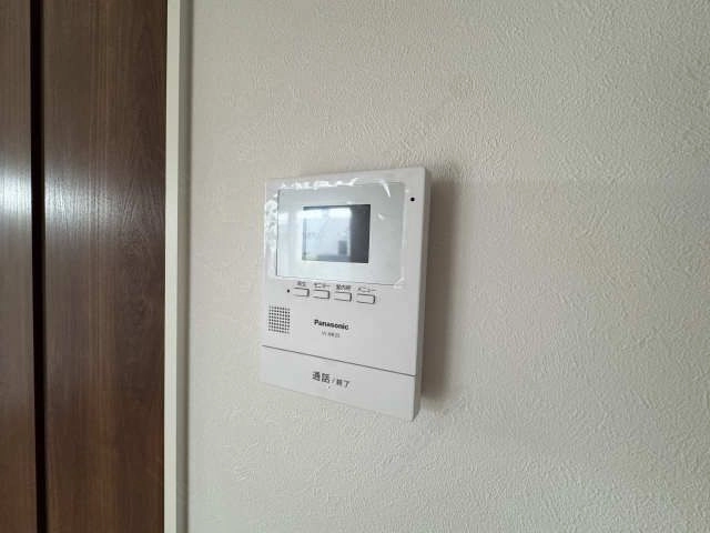 モニタ  ー付きインターホン
