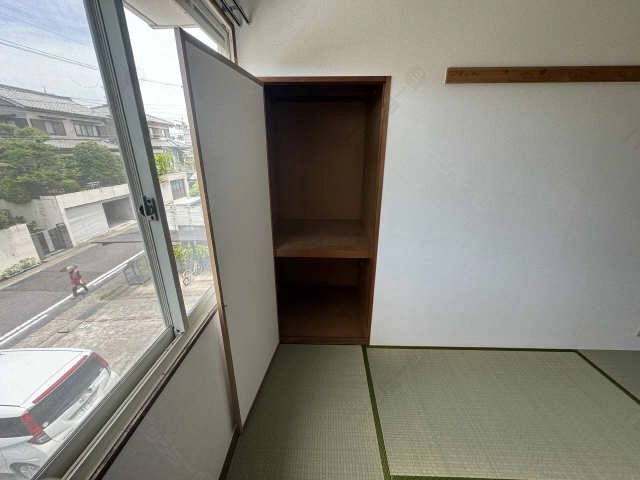 押し入れ