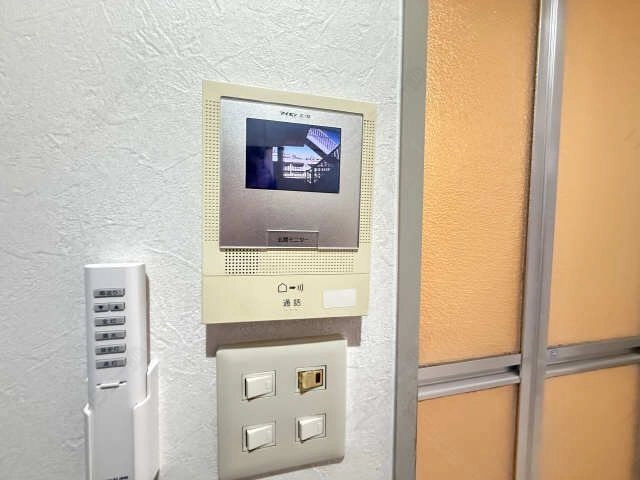 モニター付きインターホン