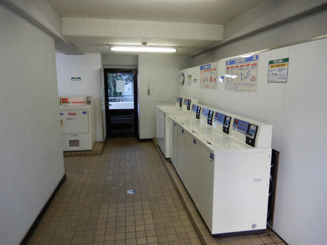 コインランドリー