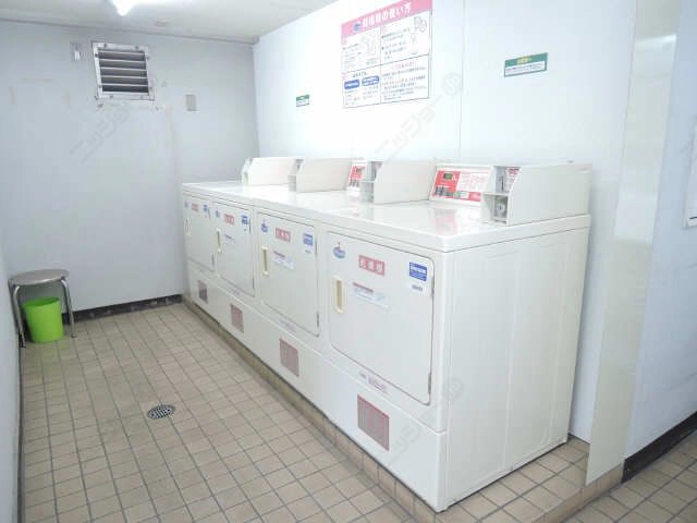 コインランドリー