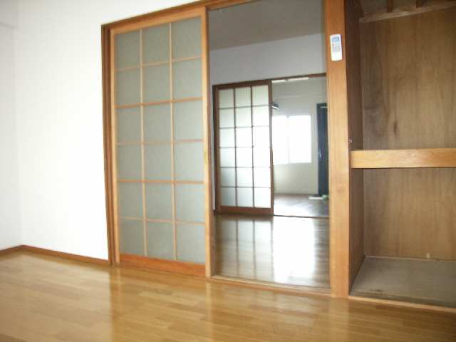 室内より