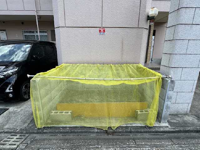ゴミ捨て場
